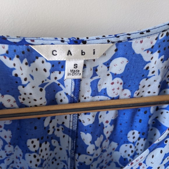 Cabi Floral Tie Front Blouse - Picture 4 of 4